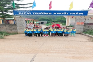 HOẠT ĐỘNG TRẢI NGHIỆM THĂM CÁNH ĐỒNG LÚA CỦA HỌC SINH LỚP 5 TUỔI TRƯỜNG MẦM NON XÃ THỤY HÙNG